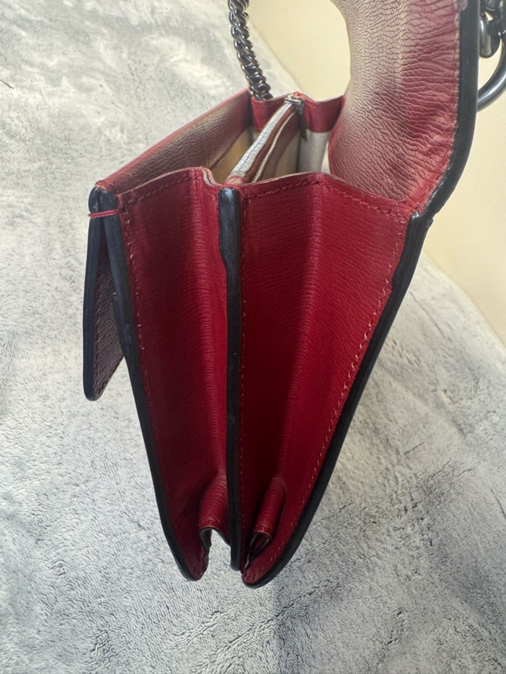 Gucci Dionysus Leather Medium Red Floral Shoulder Bag - Picture 10 of 17